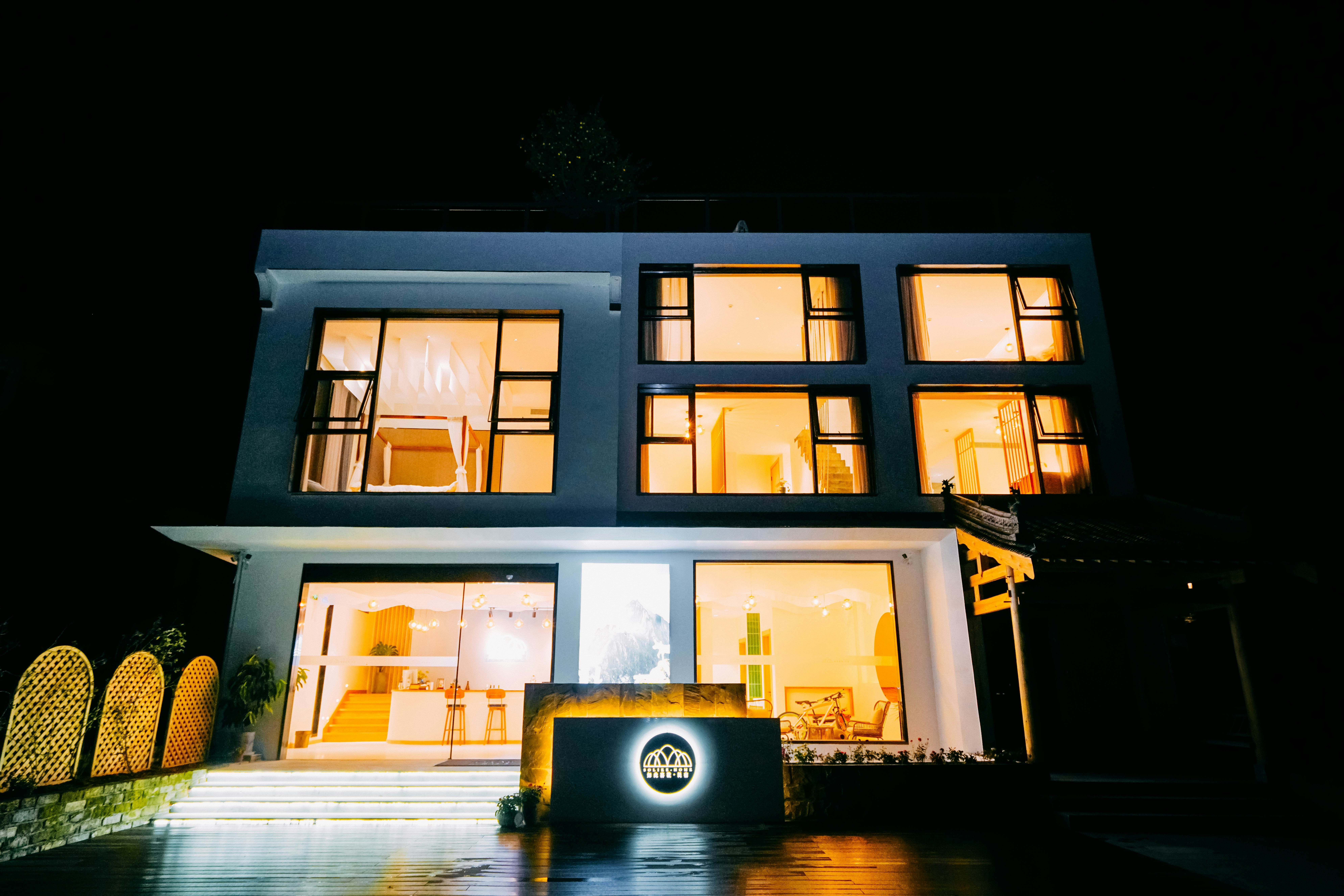 Modern Wellington villa at night